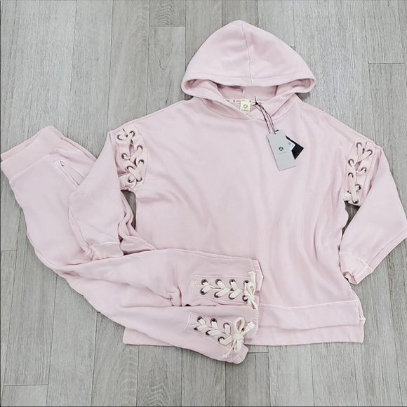 avocado Pants - Avocado hoodie and jogger set!